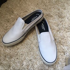 Sperry backless slip-on